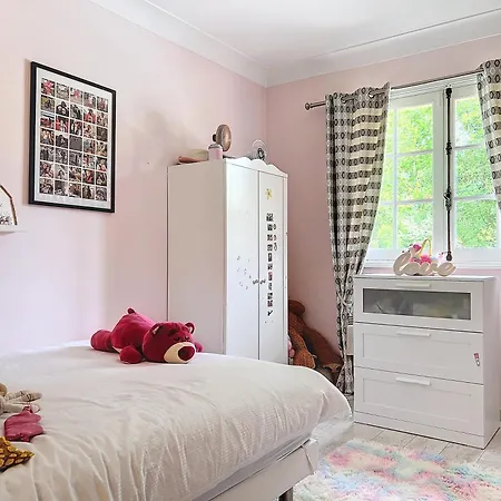 Sweet Family House