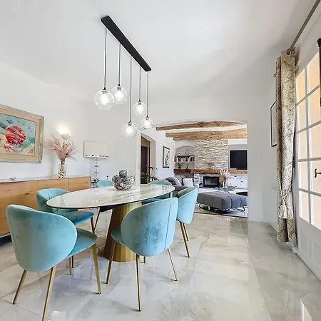 Sweet Family House