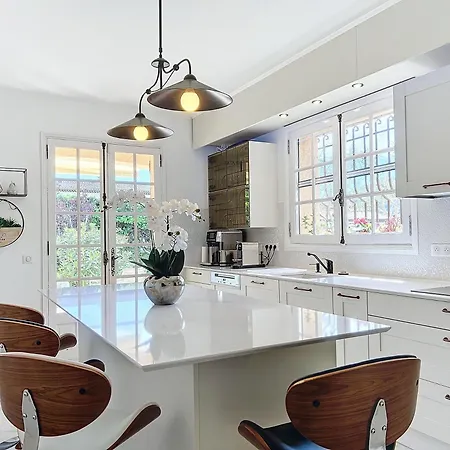 Sweet Family House